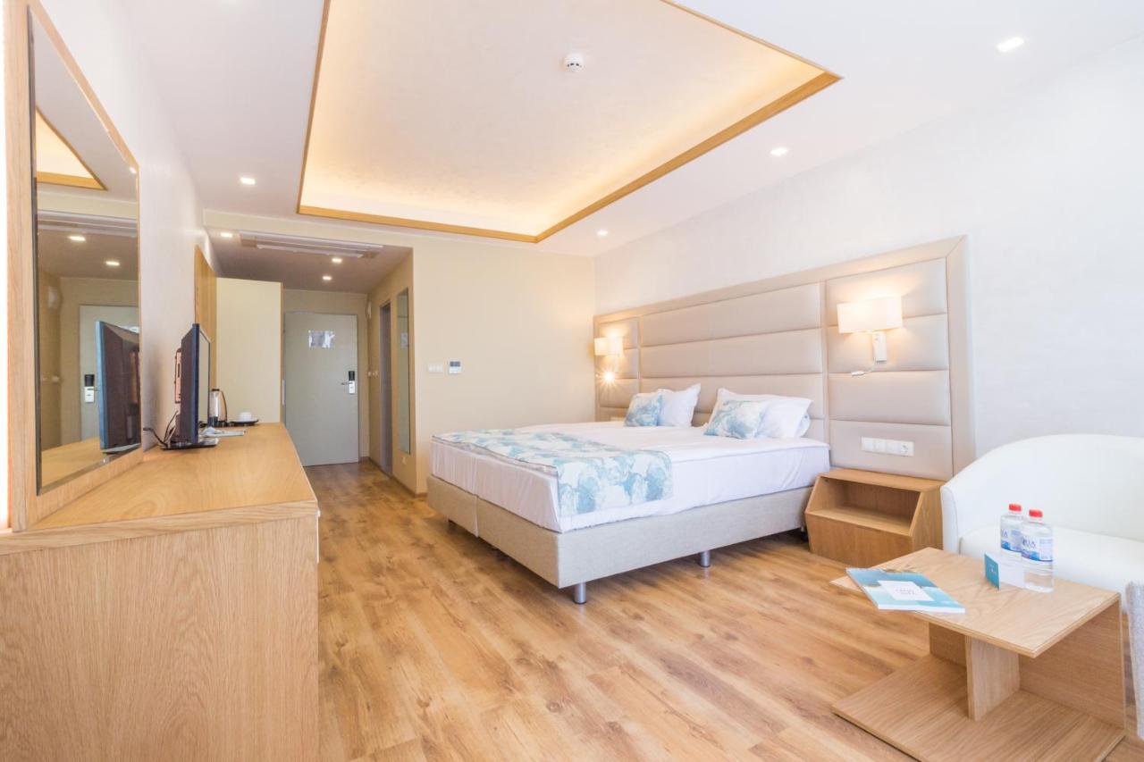 Bilyana Beach Hotel Nesebar Exterior photo